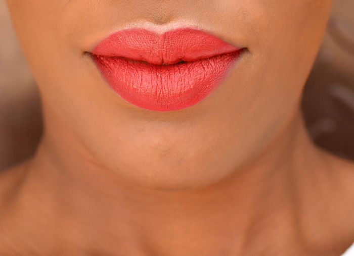 picking-the-right-lip-color-how-to-be-more-seductive