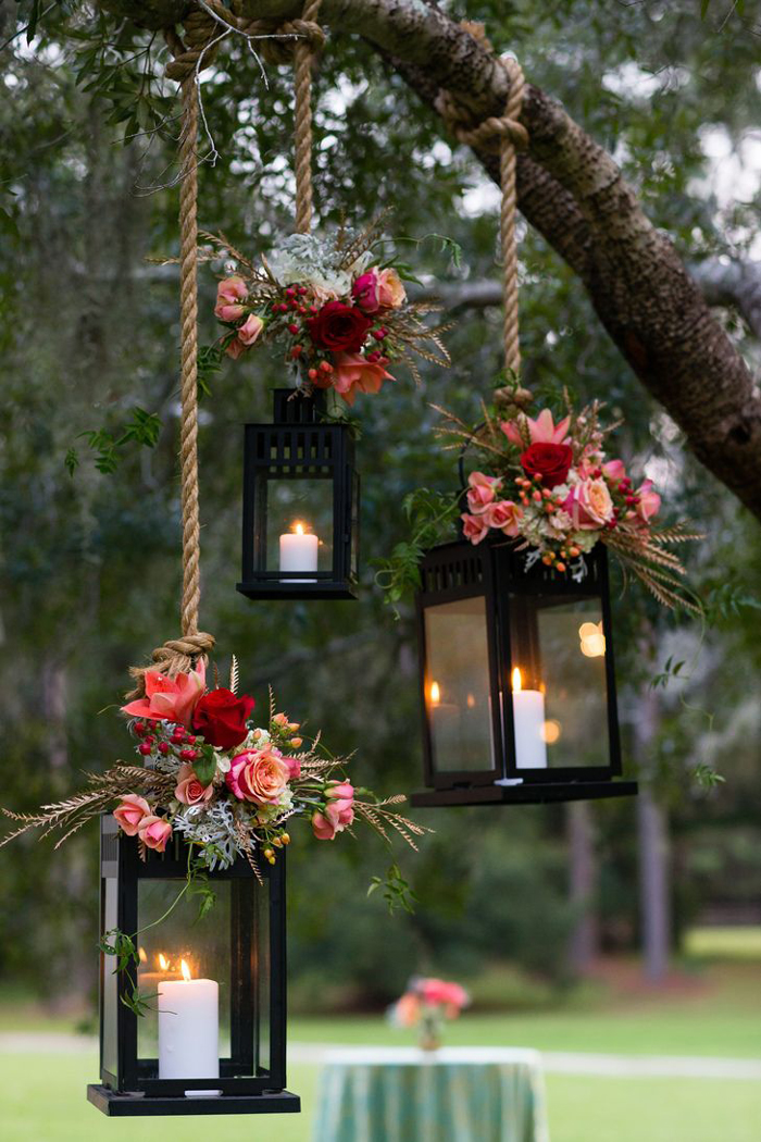 wedding-theme-colors-garden-wedding-with-lantern