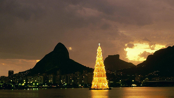 Christmas-Large-Outdoor-tree-Rio-de-Janeiro-Brazil