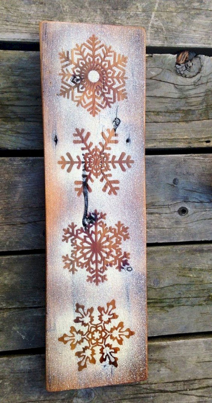 Christmas-Rustic-Snowflake-Wall-Decor