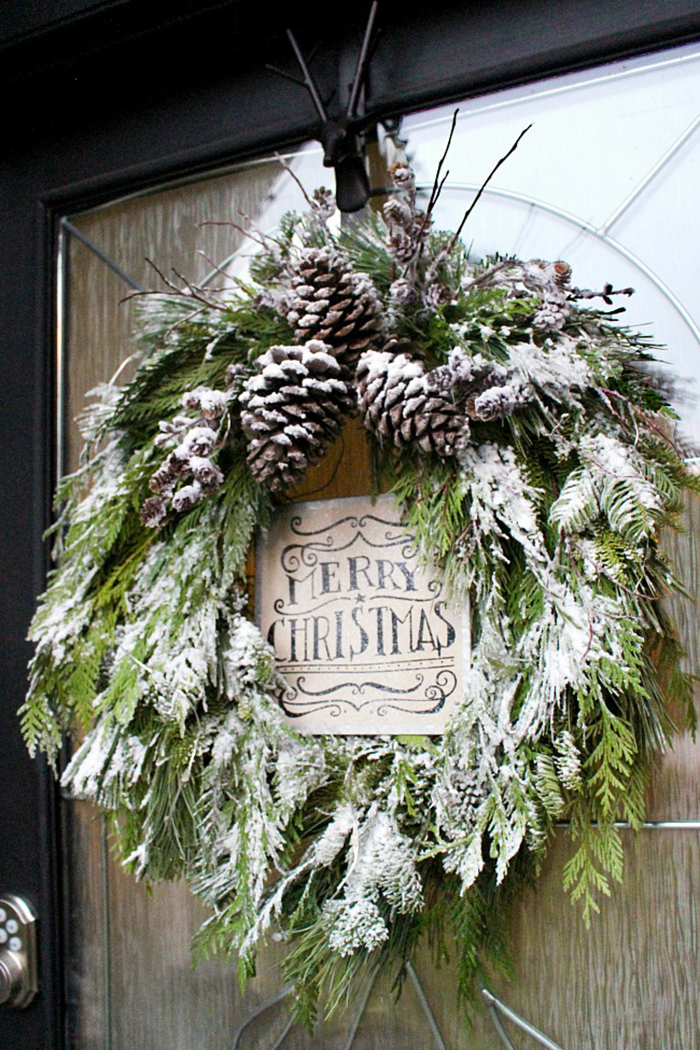 DIY-Christmas-Wreath-Door-Inspiration