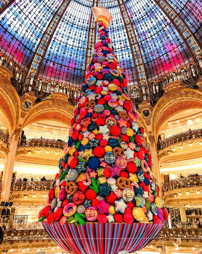 Galleries-Lafayette-Indoor-Christmas-Tree-Paris