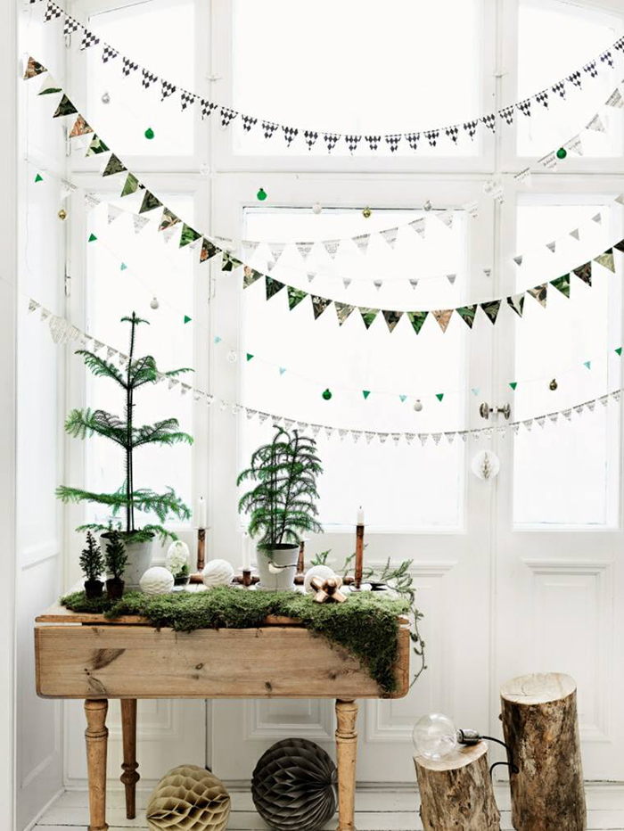 Vintage-DIY-Christmas-Window-Home-Decor-Inspiration