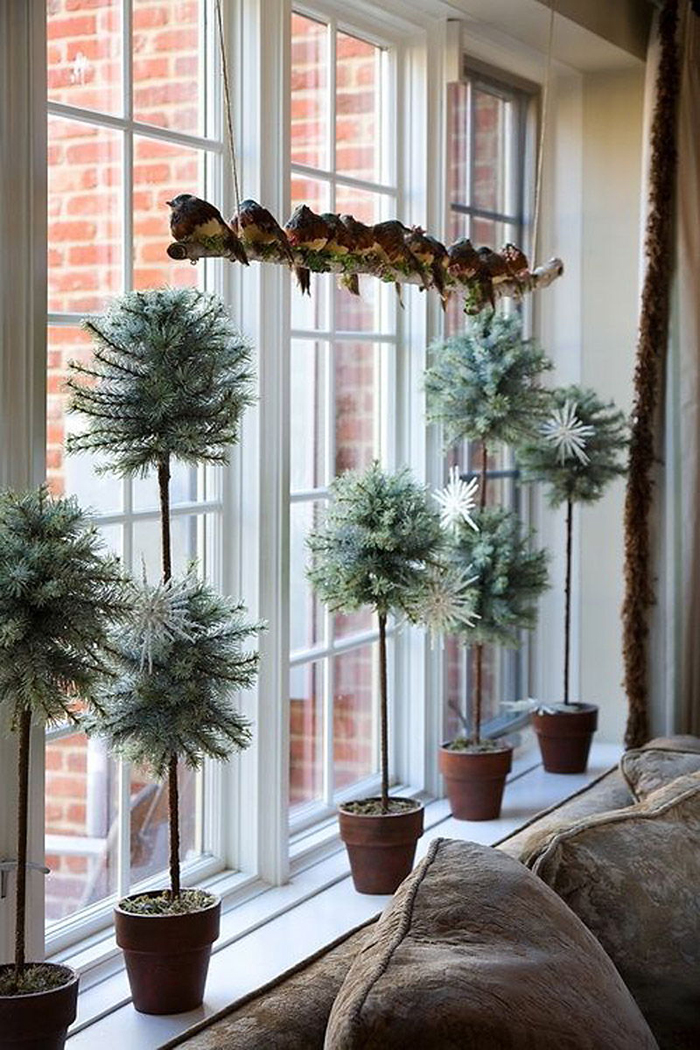 Window-Decoration-for-Christmas-Time