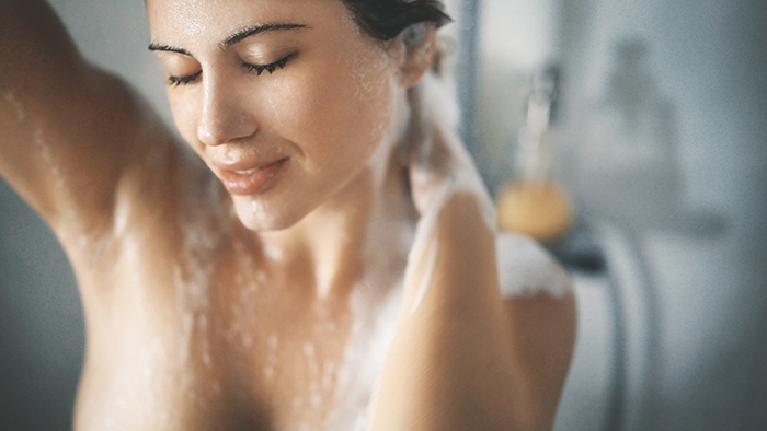 Winter-Skin-Care-Tips-Showering