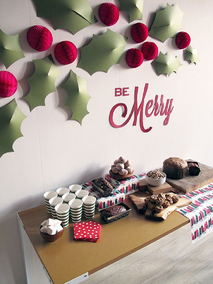 Christmas-DIY-Wall-Decor-Ideas-Festive-Sticker