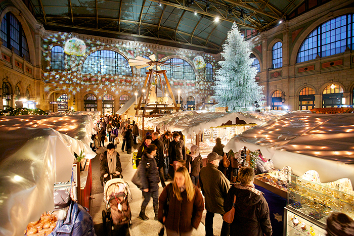 Christmas-Eve-in-Zurich,-Switzerland-Indoor