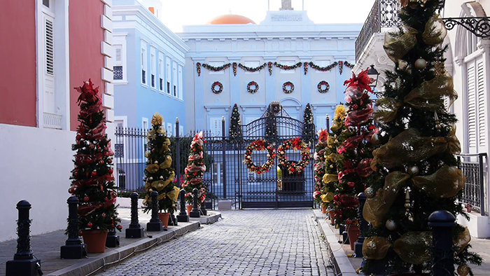 Christmas-Getaway-in-San-Juan,-Puerto-Rico