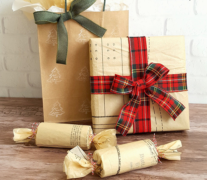 Christmas-Paper-DIY-Wrapping-Inspiration