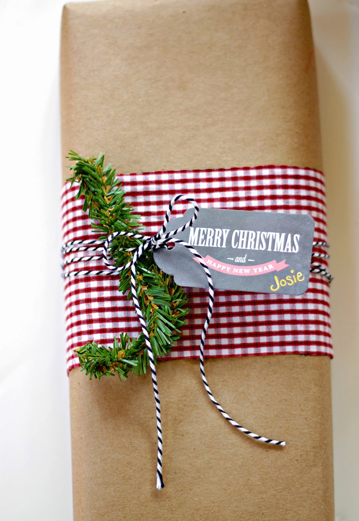 DIY-Christmas-Wrapped-Gift-Brown-Paper-Ideas