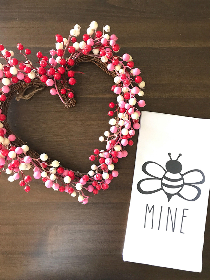 DIY-Valentine's-Day-Door-Wreath