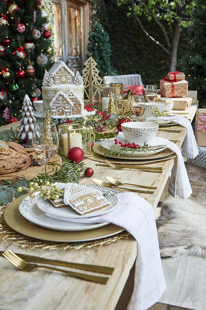 Golden-Christmas-Table-Decor-Ideas