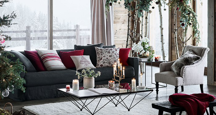 Industrial-Modern-Rustic-Chrismtas-Decor-Living-Room