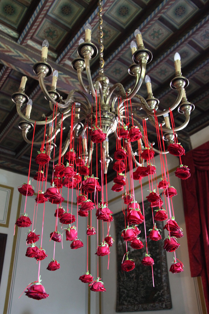 St-Valentines-Chandelier-Decor-Ideas