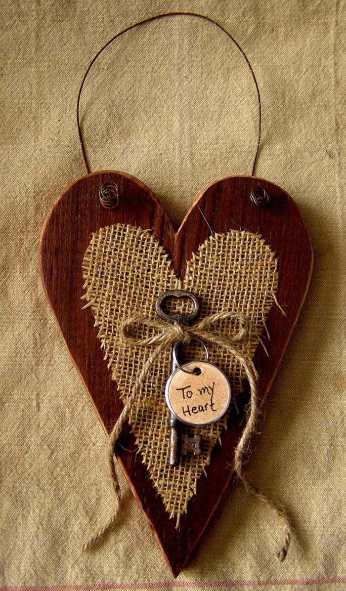 Valentines-Day-DIY-heart-made-of-wood-and-burlap