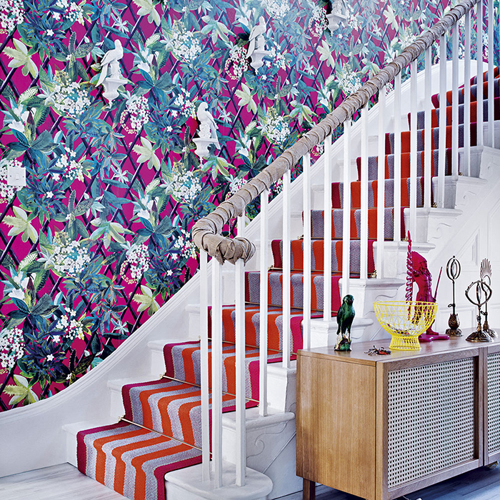 Vintage-Tropical-Wallpaper-Hallway-Ideas