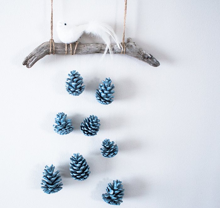 easy-christmas-wall-diys-ideas