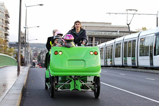 Active-Way-of-Going-to-School-S'Cool-Bus-France