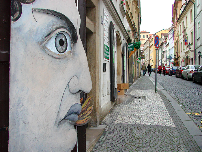 Interesting-Street-Art-Prague-Czech_Republic