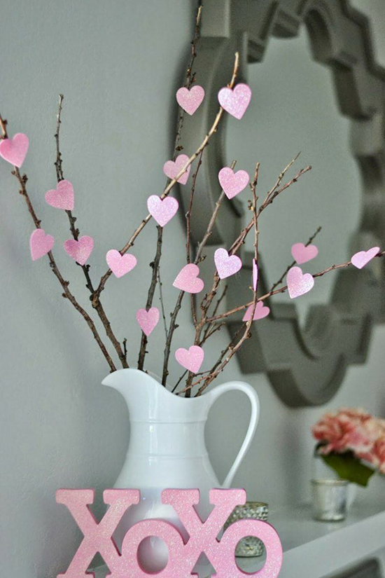 DIY-tree-of-love-st-valentine's-day-decoration-ideas