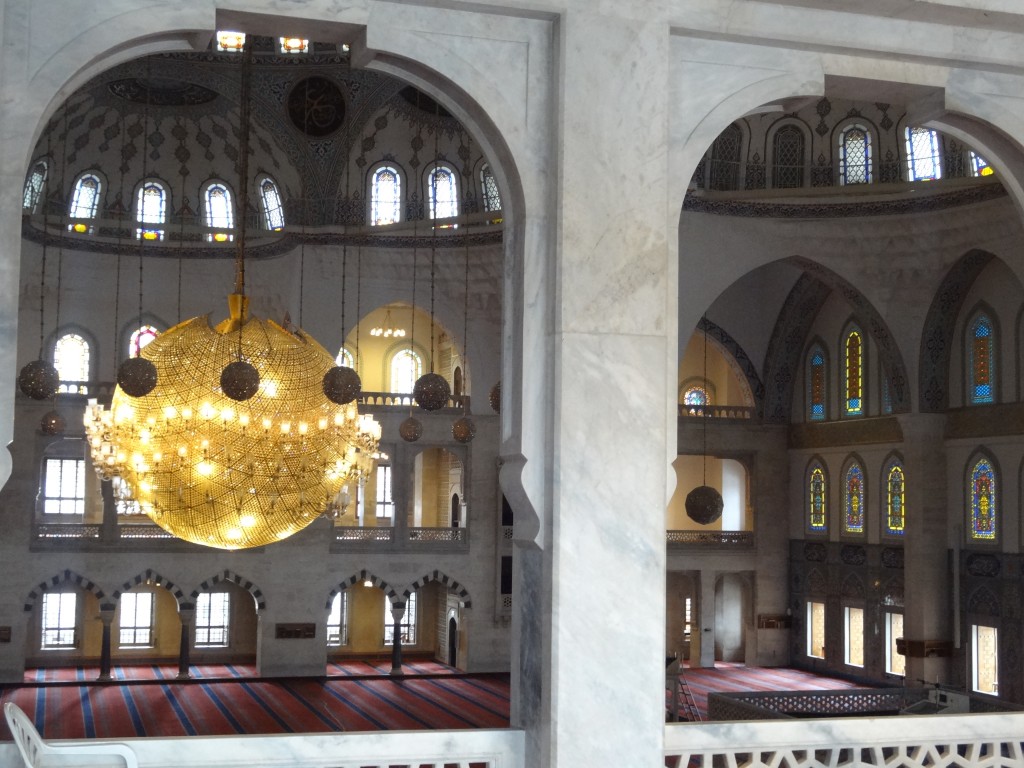 Kocatepe mosque, interior