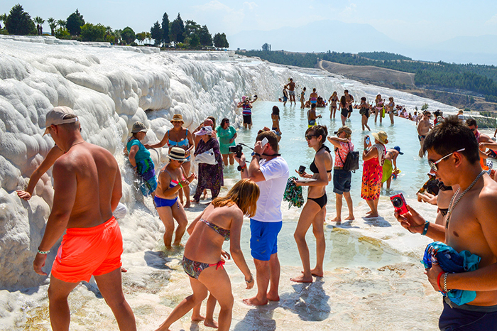 Pamukkale-Natural-Spa-warm-springs