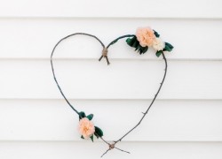 Simple DIY St Valentine's day door wreath ideas