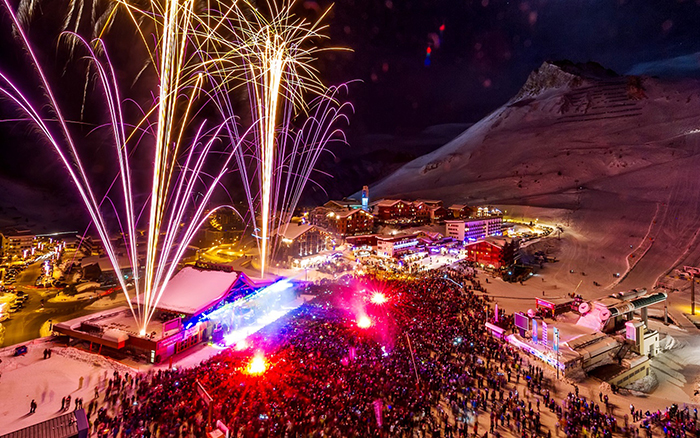 Night party on the ski slopes in Val d’Isere