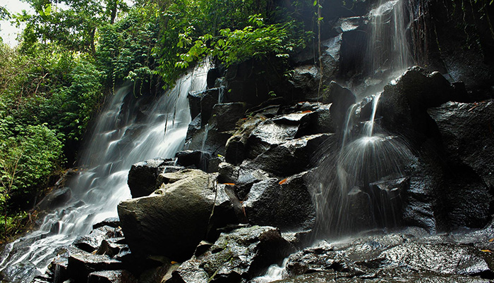 Kanto Lampo Waterfall