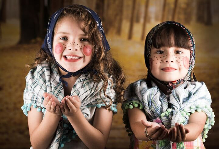 Kids dressed up for Swedish trick or treat