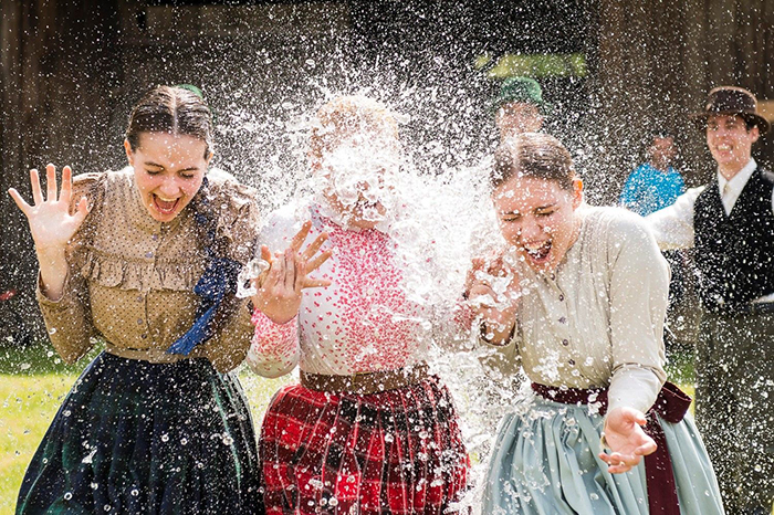 Women playing with water - Slovak tradition