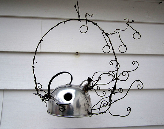 Metal kettle bird house