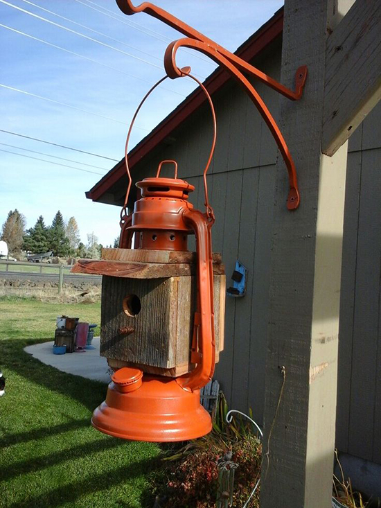 Lantern birdhouse