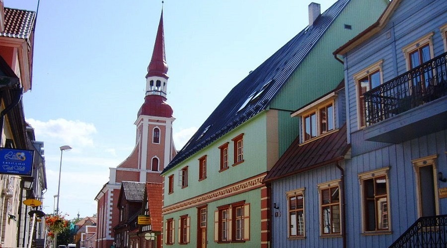 Eliisabeth's church in the distance and nice buildings around it