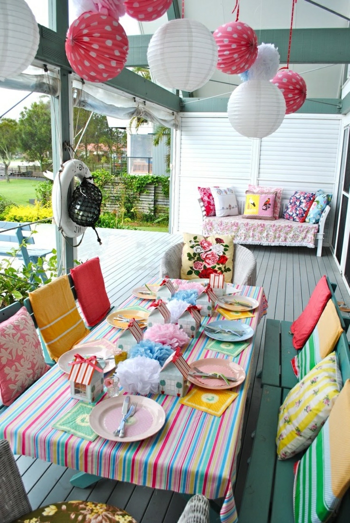 porch with decorated table