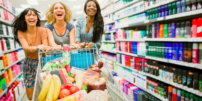women grocery shopping