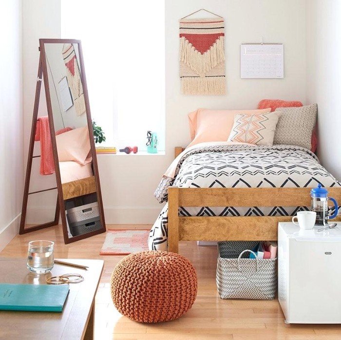 girl youth bedroom with pink accents