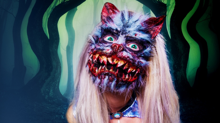 Unconventional Halloween costumes zombie cat blond wig