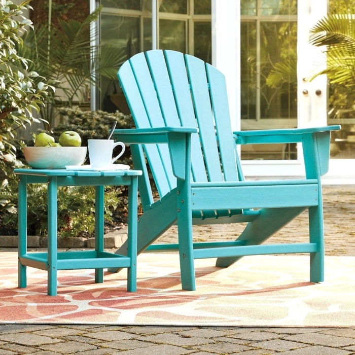 Furniture for small patio chair and coffee table in lght blue