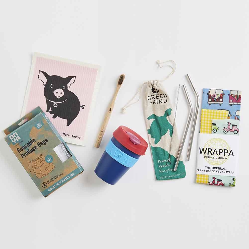 Starter kit for zero waste Christmas eco-friendly gifts ideas reusable bags mug toothbrush wrapping paper straws