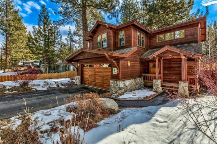 winter break cabins hotel in the woods wooden building