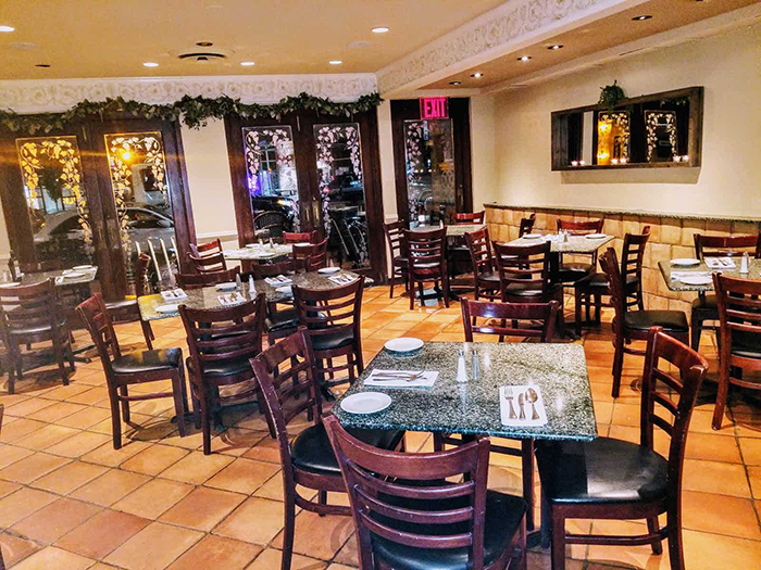 Manetta’s Italian restaurant New York restaurant interior tables 