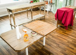 Refinishing-an-old-table-how-to