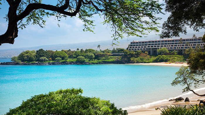 top hawaii resorts Mauna Kea Beach Hotel white sandy beach clear water