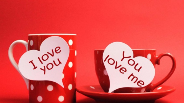 love message on red mugs with white dots