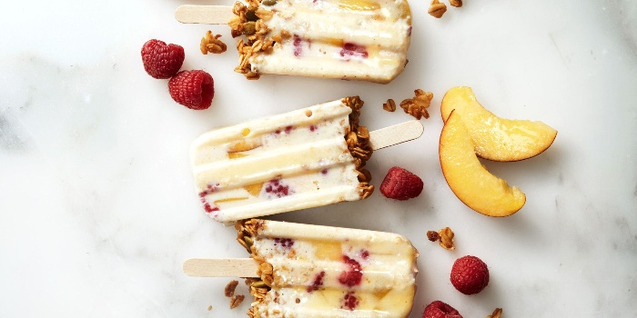 melba fruit popsicles for St. Valentine's day 