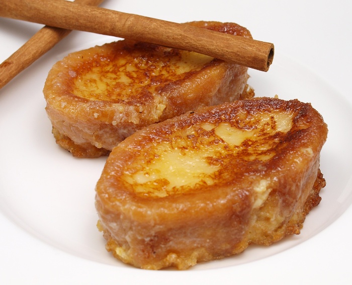 Spanish torrijas sweet fried bread with cinnamon and honey